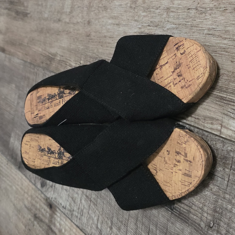 Coach & Four Wedges - Picture 2 of 8